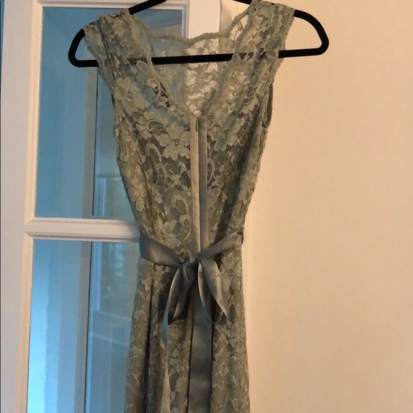 Teri Jon Lace Dress - Picture 4 of 4